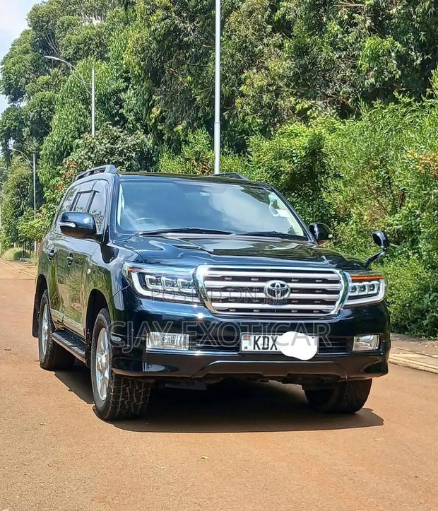 Toyota Land Cruiser 4.6 V8 ZX 2010