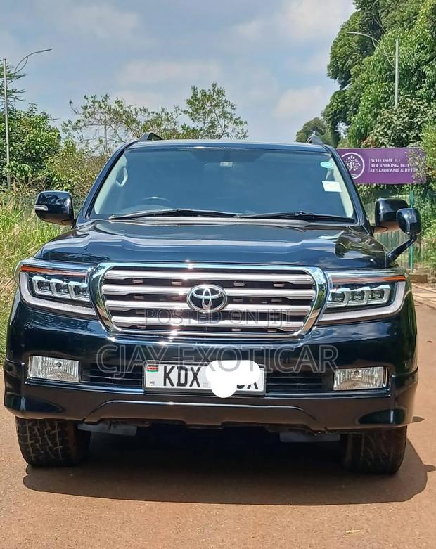 Toyota Land Cruiser 4.6 V8 ZX 2010