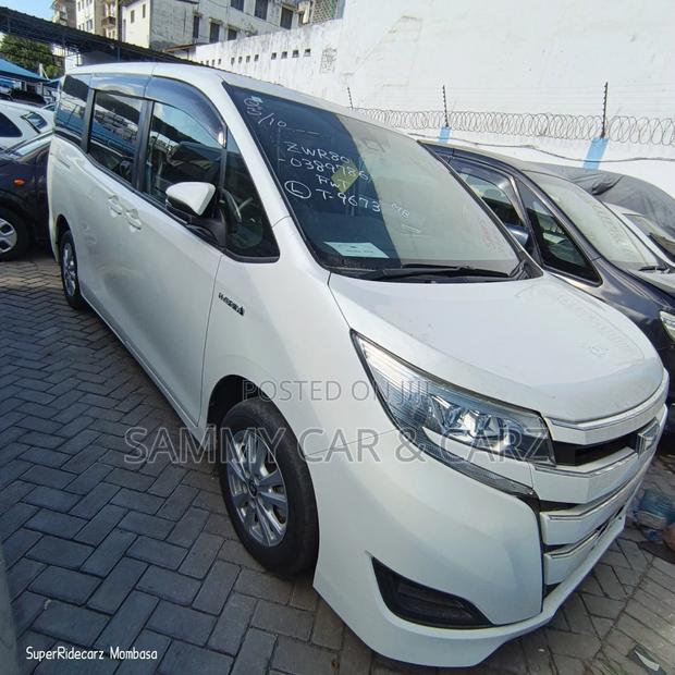 Toyota Noah 2020 White