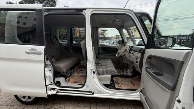 Daihatsu Tanto 660 AWD 2019 White