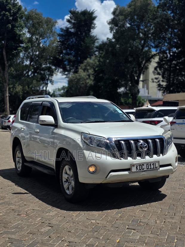 Toyota Land Cruiser Prado 2015 White