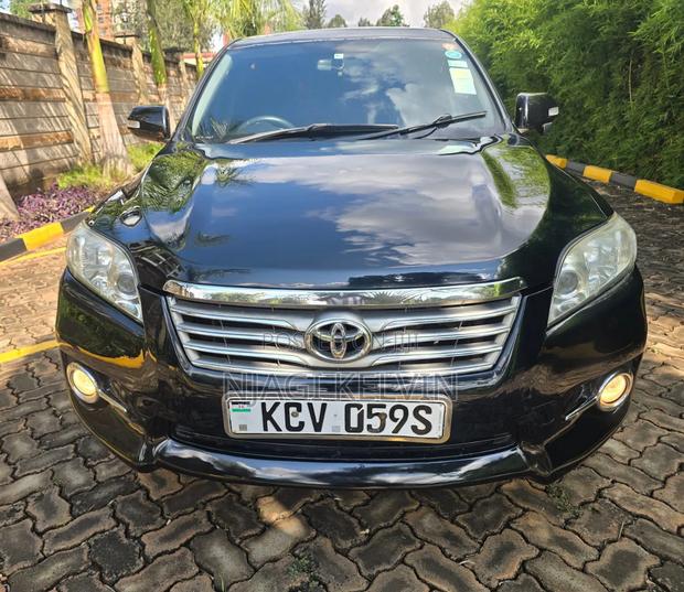 Toyota Vanguard 2012 Black