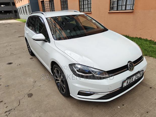 Volkswagen Golf Variant 2019 White