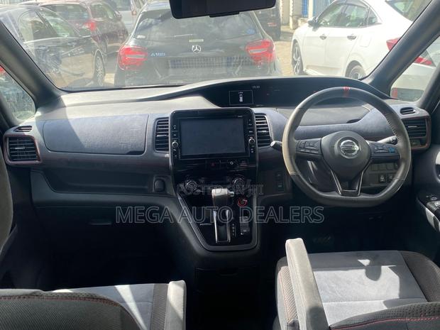 Nissan Serena 2019 White