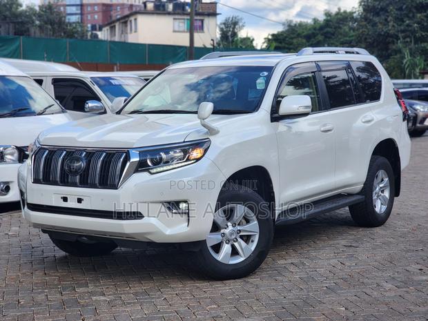 Toyota Land Cruiser Prado 2018 White