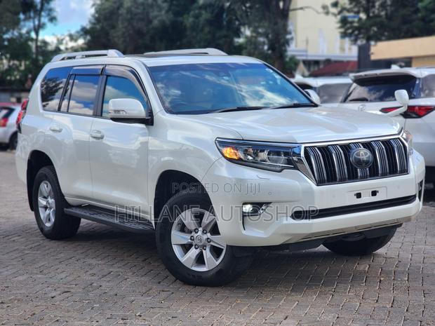 Toyota Land Cruiser Prado 2018 White