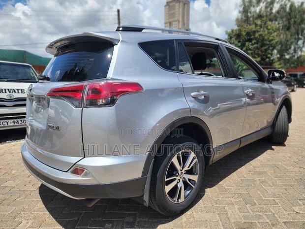 Toyota RAV4 2019 Silver