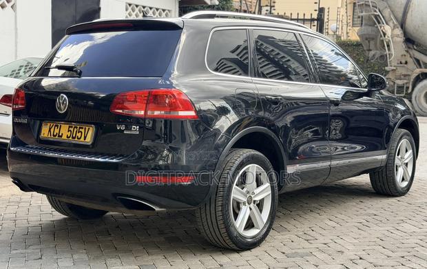 Volkswagen Touareg 2014 Black