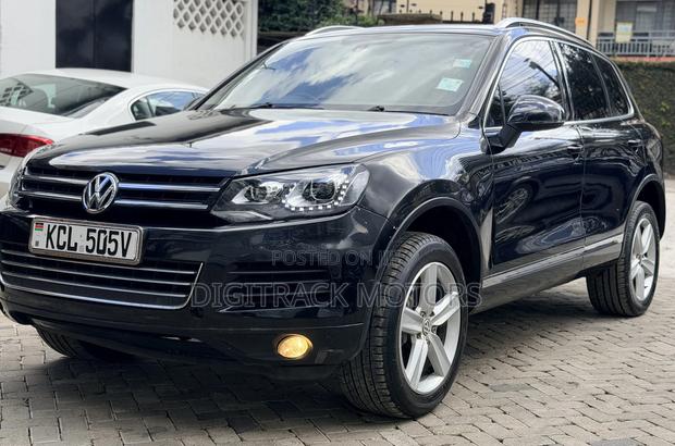 Volkswagen Touareg 2014 Black