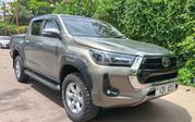 Toyota Hilux 2019 Gold for sale