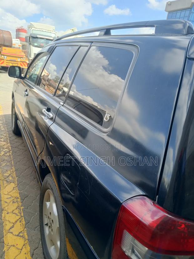 Toyota Kluger 2005 Black