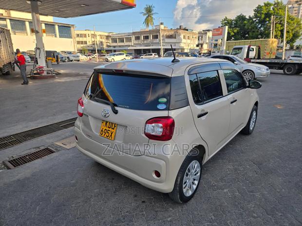 Toyota Passo 2018 Beige