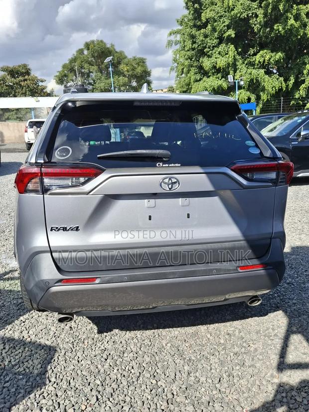 Toyota RAV4 2019 Silver