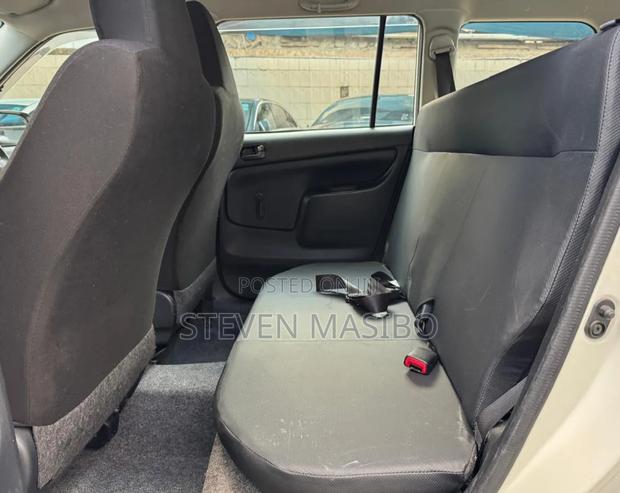 Toyota Probox 1.5 GL 4WD 2019 White