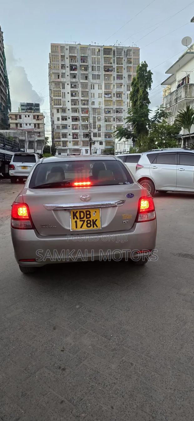 Toyota Axio 2015 Gray