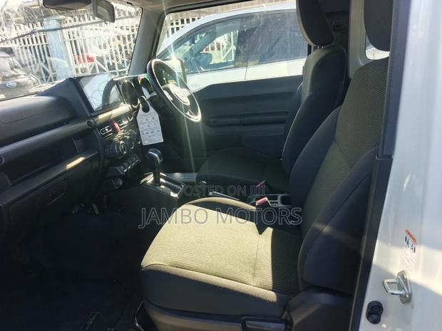 Suzuki Jimny 2021 White