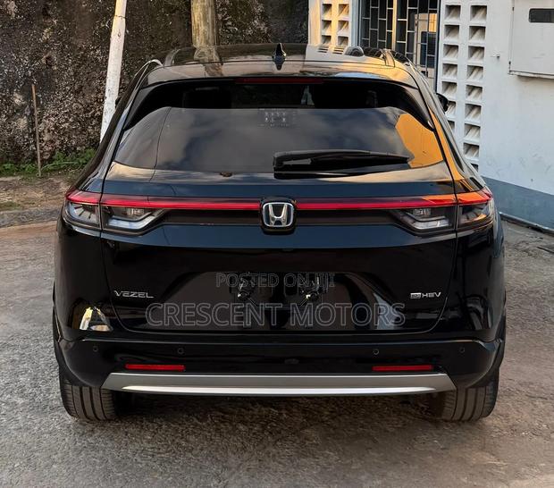 Honda Vezel 2021 Black