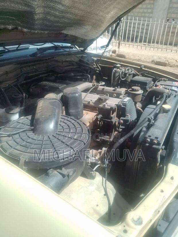 Toyota Land Cruiser 2005 White