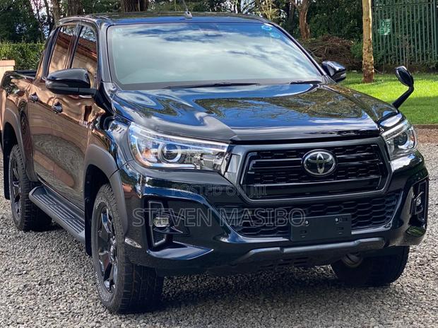 Toyota Hilux Revo Double Cab Deisel 2.4 AWD 2019 Black