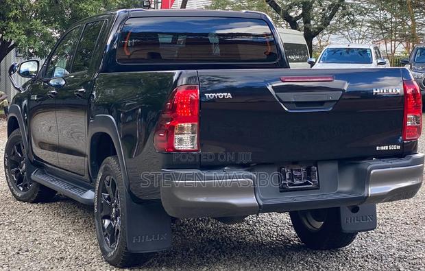 Toyota Hilux Revo Double Cab Deisel 2.4 AWD 2019 Black