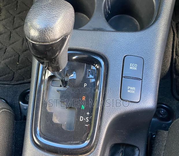 Toyota Hilux Revo Double Cab Deisel 2.4 AWD 2019 Black