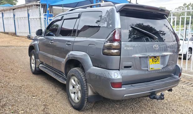 Toyota Land Cruiser Prado 3.0 D-4D 5dr 2005 Gray