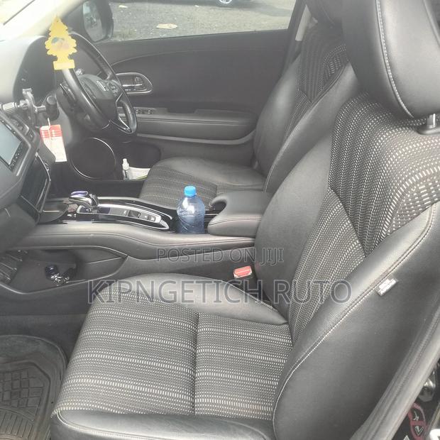 Honda Vezel 1.5 Hybrid 4WD 2017 Black