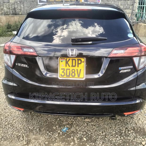 Honda Vezel 1.5 Hybrid 4WD 2017 Black