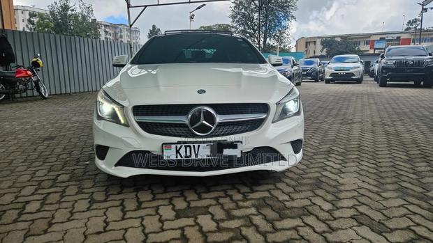 Mercedes-Benz CLA-Class CLA 180 Sedan 2016 White