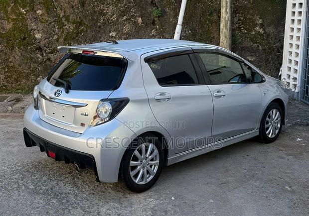 Toyota Vitz 2019 Silver