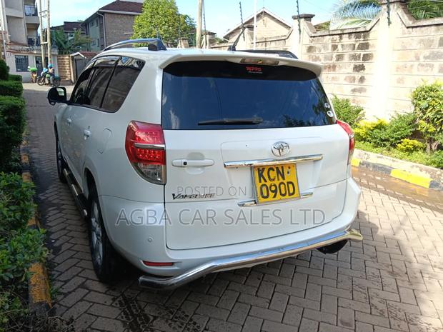 Toyota Vanguard 2010 Pearl