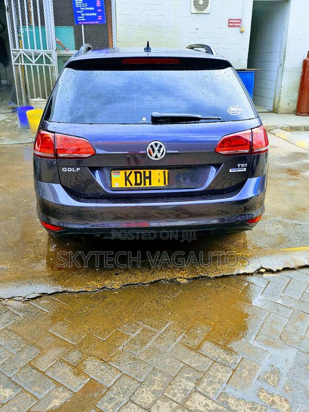 Volkswagen Golf 2015 Purple