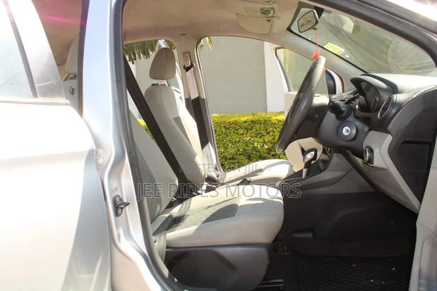 Ford Figo 2015 Silver