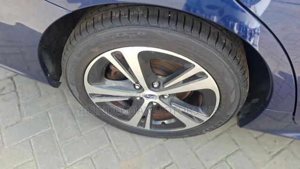 Subaru Levorg 2019 Blue