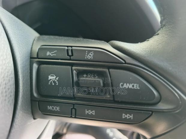 Toyota Yaris Cross 1.5 Hybrid AWD 2020 White