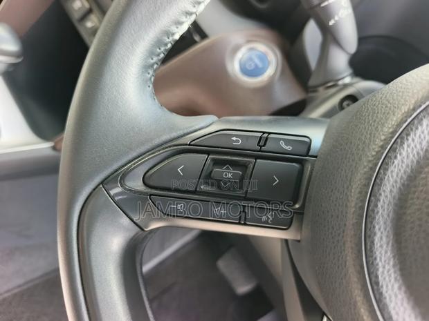 Toyota Yaris Cross 1.5 Hybrid AWD 2020 White
