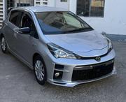 Toyota Vitz 2019 Silver for sale