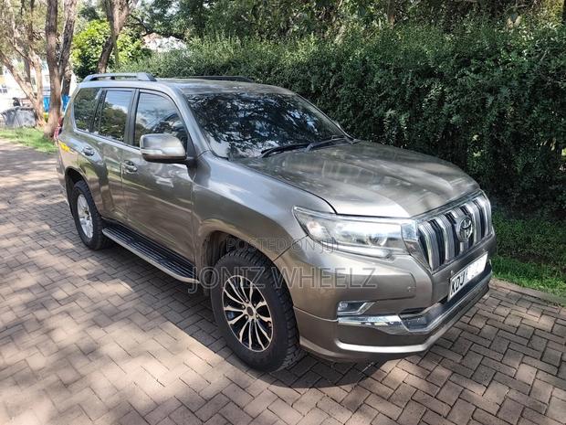 Toyota Land Cruiser Prado 3.0 TD 2010 Gold