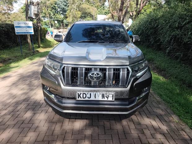 Toyota Land Cruiser Prado 3.0 TD 2010 Gold