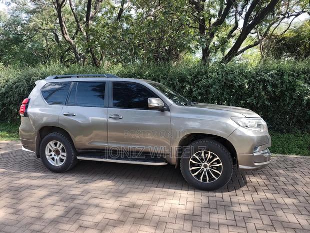 Toyota Land Cruiser Prado 3.0 TD 2010 Gold