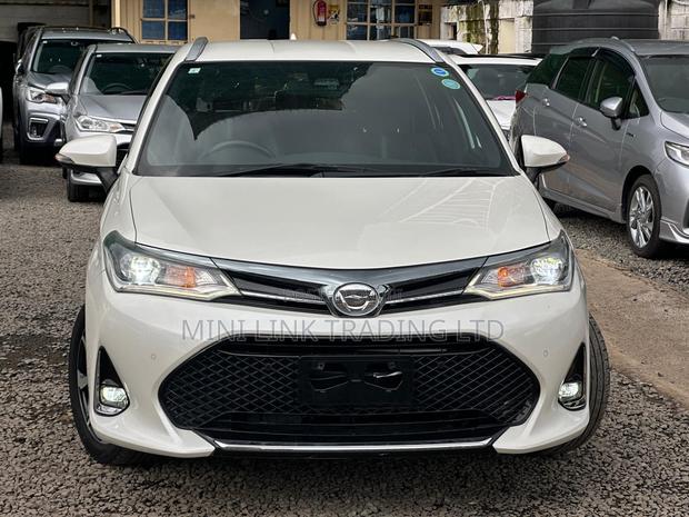 Toyota Corolla Fielder 1.5 Petrol FWD 2019 Pearl