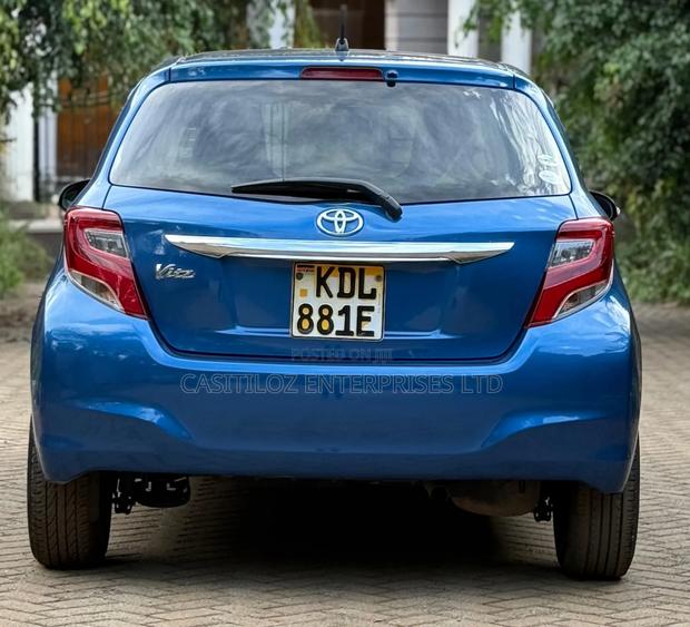 Toyota Vitz 1.3 FWD 3dr 2015 Blue