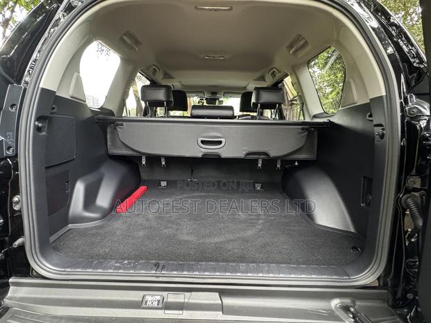 Toyota Land Cruiser Prado 2021 Black