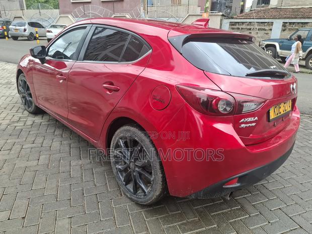 Mazda Axela 2013 Red
