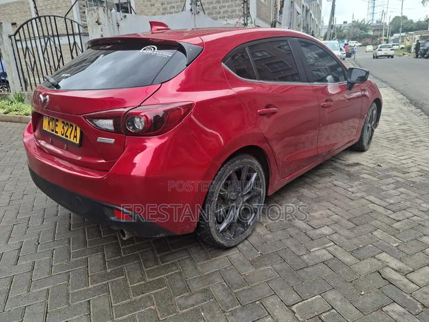Mazda Axela 2013 Red