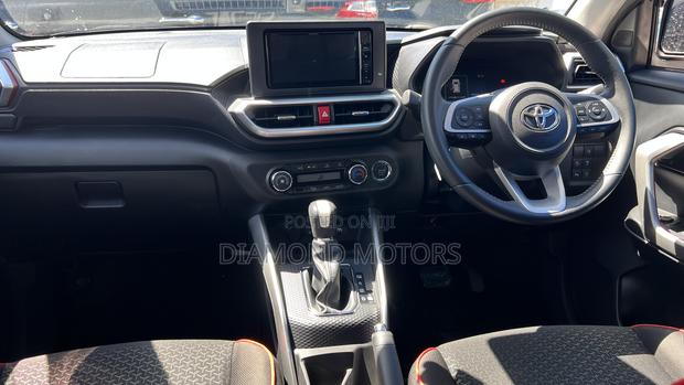 Toyota Raize 2020 Beige