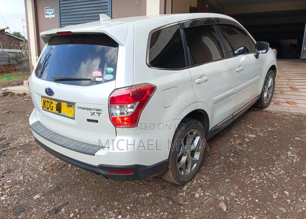 Subaru Forester 2.0XT Premium 4dr SUV AWD (2.0L 4cyl Turbo CVT) 2015
