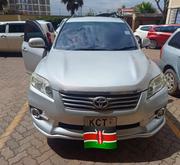 Toyota Vanguard 2011 Silver for sale