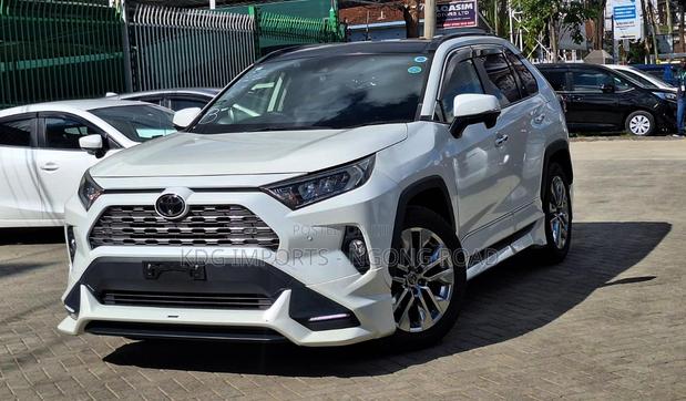 Toyota RAV4 2019 Pearl