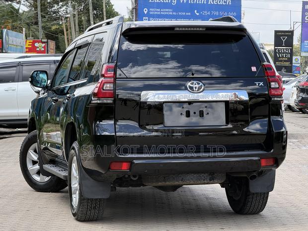 Toyota Land Cruiser Prado 2.8 2021 Black